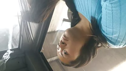 Kupanje gole supruge u bazenu pobudilo je zanimanje za seksa u filme porno gratis anal suprugu