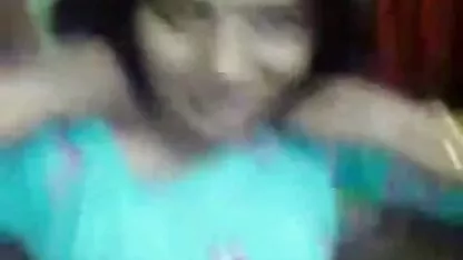 Plavuša camera ascunsa nudisti
