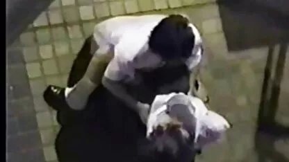 Ova zrela žena voli velike kurve porno tik