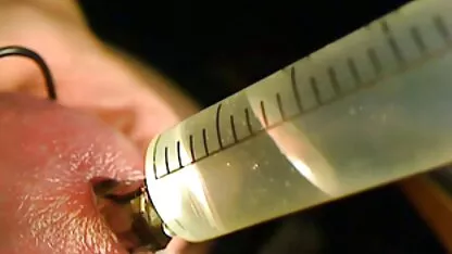 Maserka u uljnoj rupi i tene porno jeba se s momkom