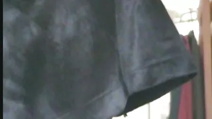 Poljak koji pleše cutie wow porno hd prstom jebe joj mokru pičku