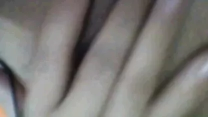 Sarah fox video porno Jesse radi svoje velike sise i obrijanu macu.