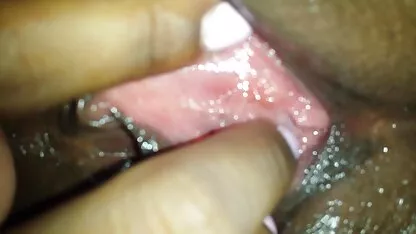 Plavuša Aston Wilde zadirkuje u berbi donje rublje gaćice od porno hd bus najlona