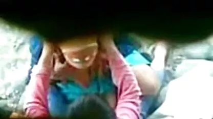 Horny Teen dobiva ses porno jebeno vani