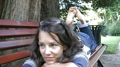 Tanak teen jebe joj igračku private film xxx u javnosti