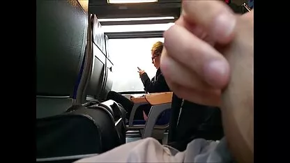 Poslovni čovjek ima fantastičan seks aneme porno s kurvom