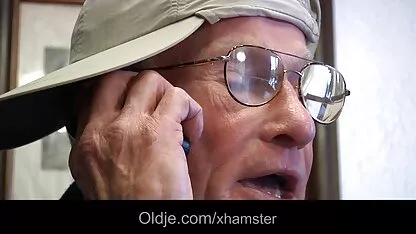 Djevojka s lažnim sisama dobiva jebu s bivšim movies porno hd