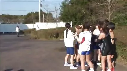 Analno lijevanje u iznajmljenoj kući porno training na svježem zraku